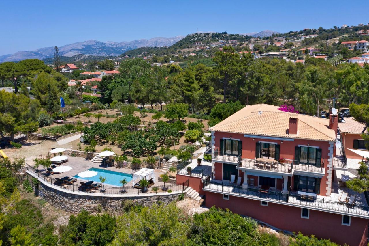 Avra Private Suites Lászi Kültér fotó