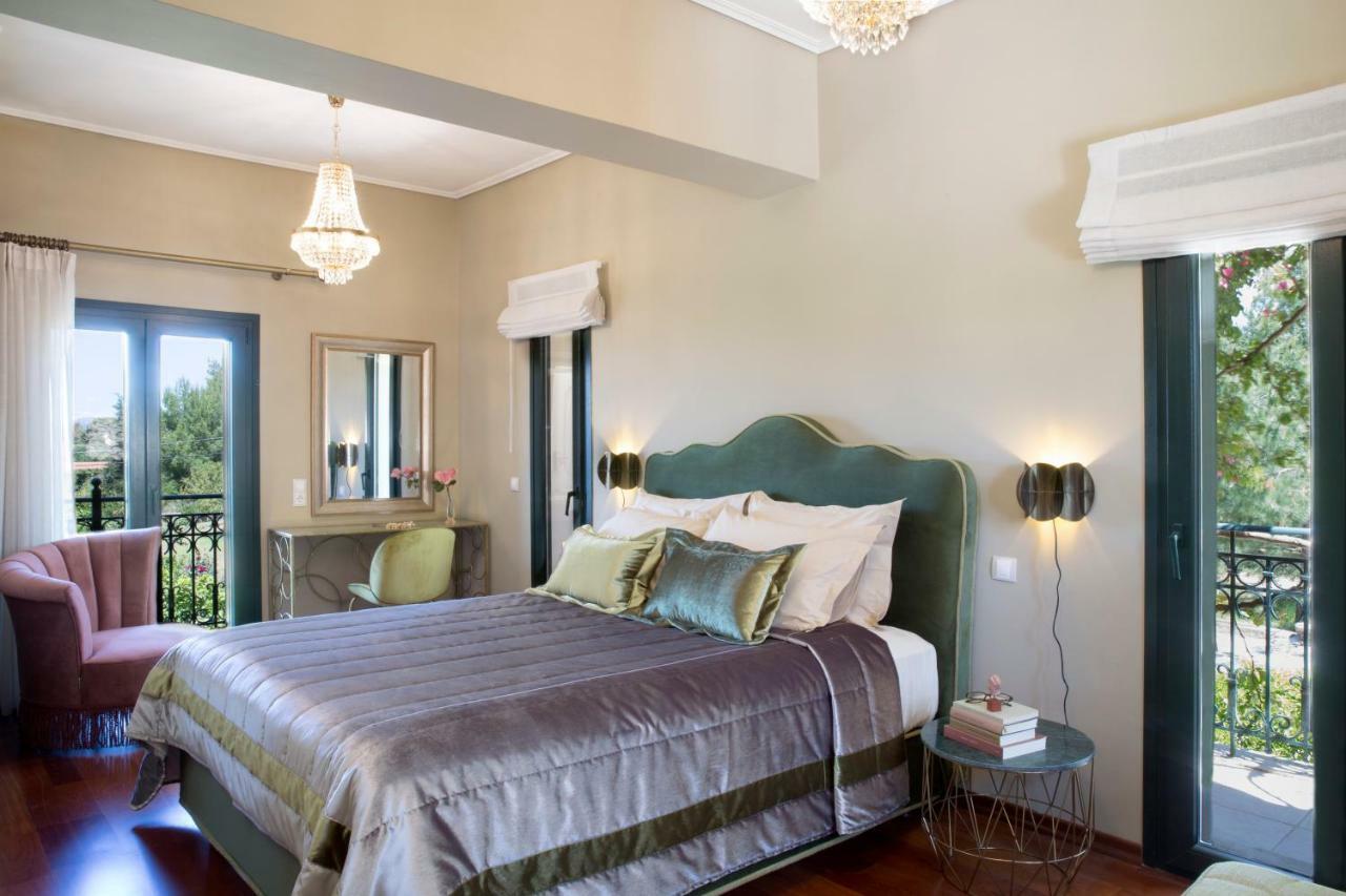 Avra Private Suites Lászi Kültér fotó