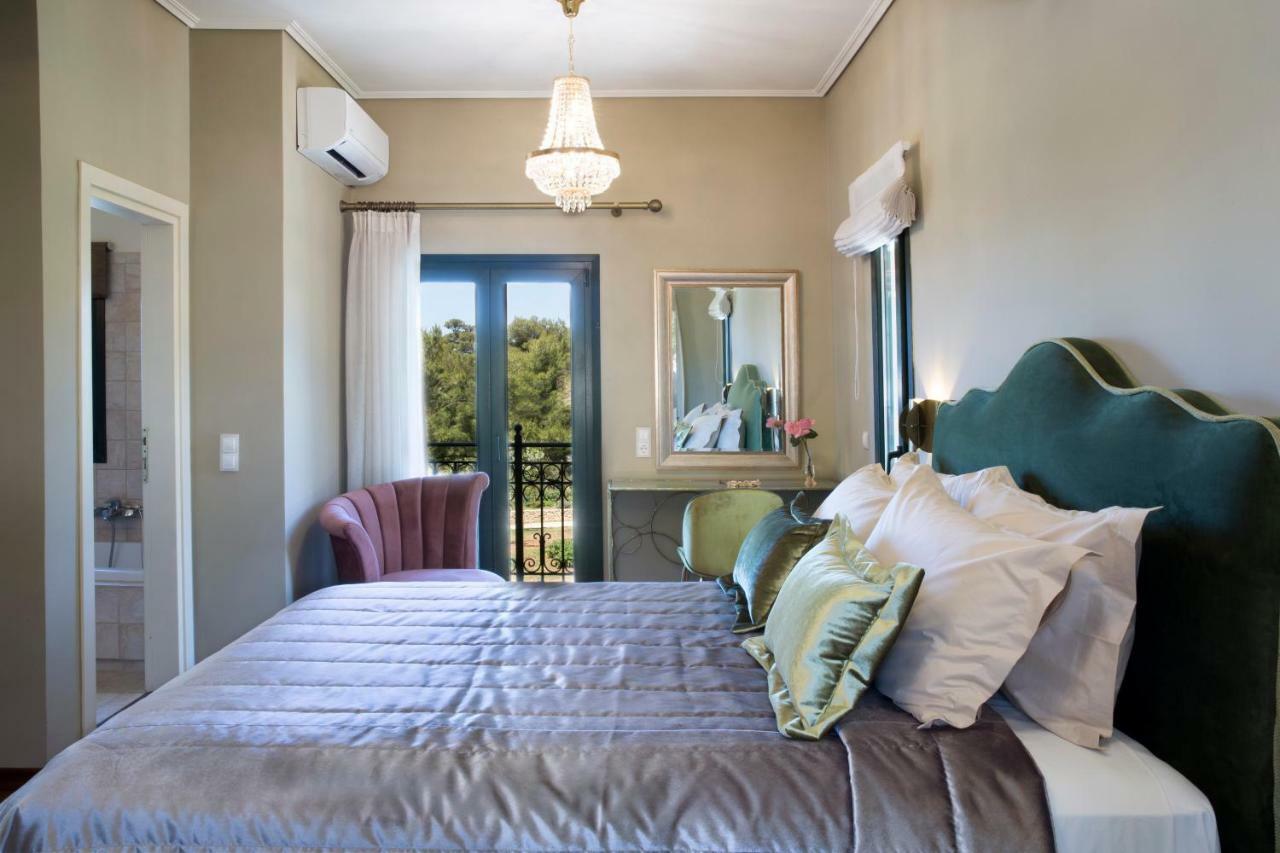 Avra Private Suites Lászi Kültér fotó