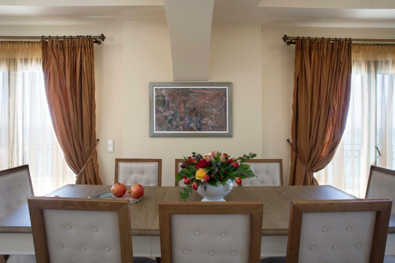 Avra Private Suites Lászi Kültér fotó